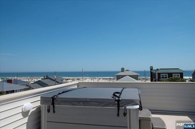 17 I Street, Seaside Park, NJ 08752