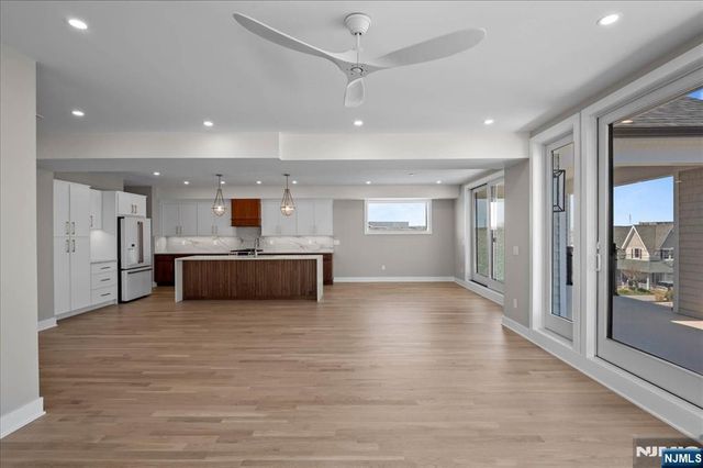 17 I Street, Seaside Park, NJ 08752