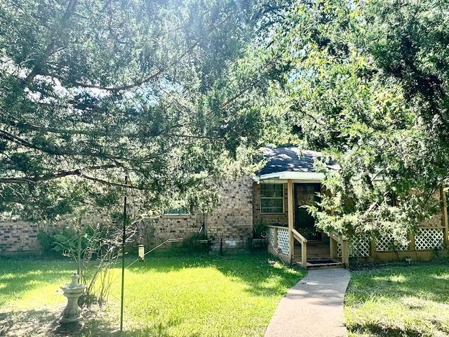 390 Pr 5200, Kennard, TX 75847