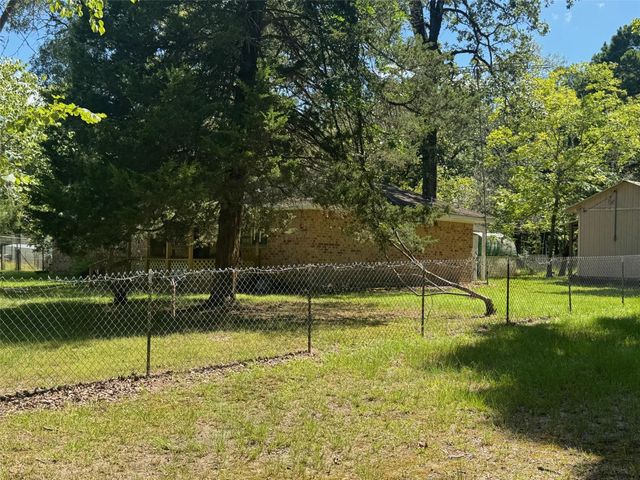 390 Pr 5200, Kennard, TX 75847