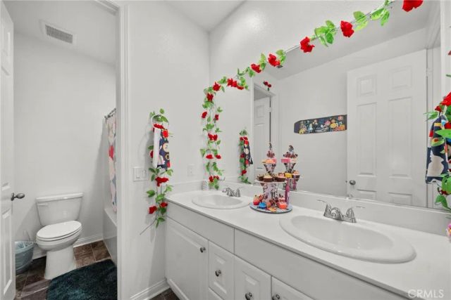 370 Campbell Court, Santa Paula, CA 93060