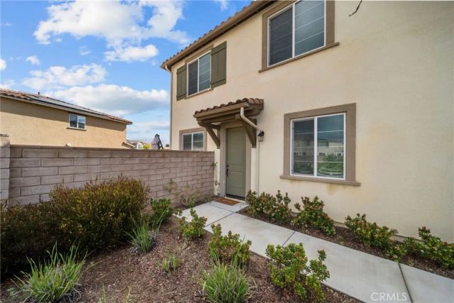 370 Campbell Court, Santa Paula, CA 93060
