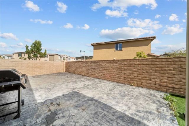 370 Campbell Court, Santa Paula, CA 93060