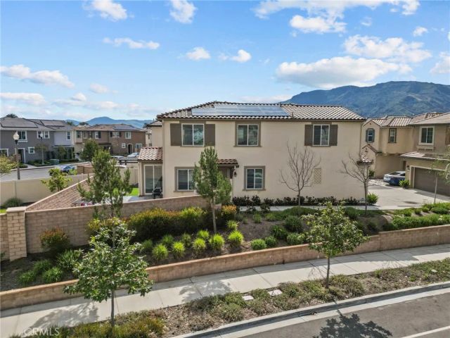 370 Campbell Court, Santa Paula, CA 93060