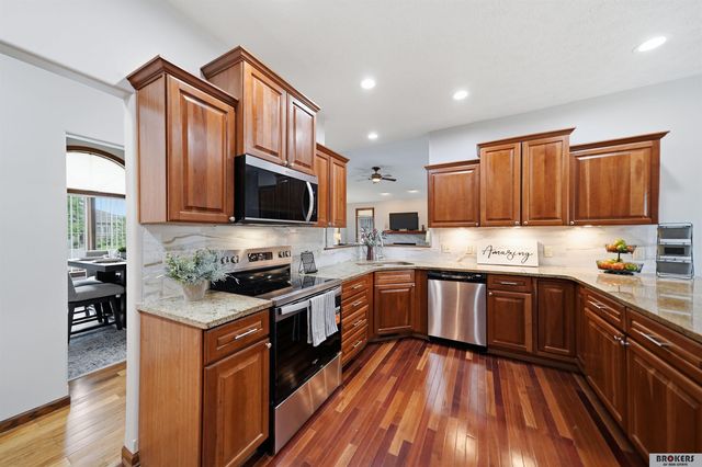 2439 emily Lane, Lincoln, NE 68512