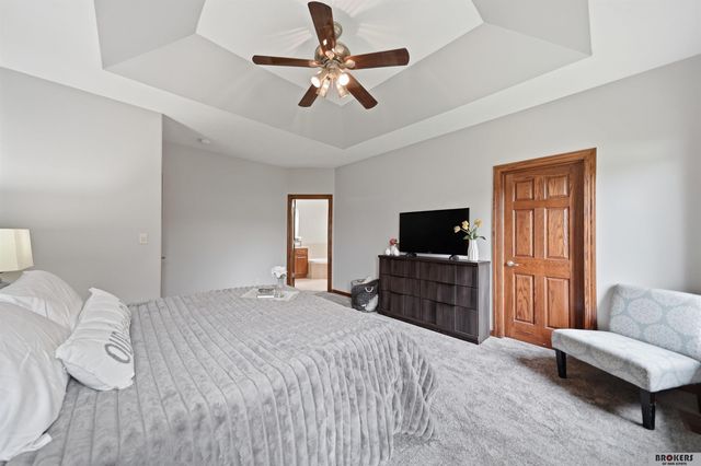 2439 emily Lane, Lincoln, NE 68512