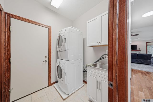2439 emily Lane, Lincoln, NE 68512