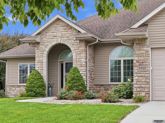 2439 emily Lane, Lincoln, NE 68512