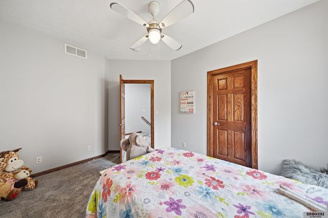2439 emily Lane, Lincoln, NE 68512