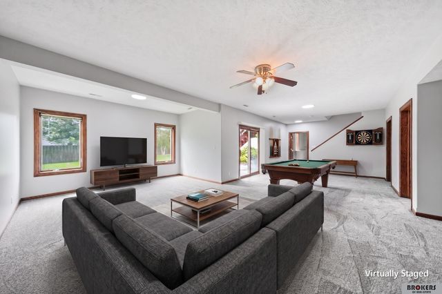 2439 emily Lane, Lincoln, NE 68512