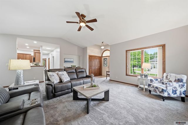 2439 emily Lane, Lincoln, NE 68512