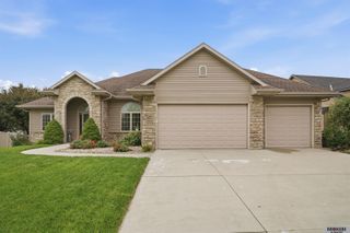 2439 emily Lane, Lincoln, NE 68512