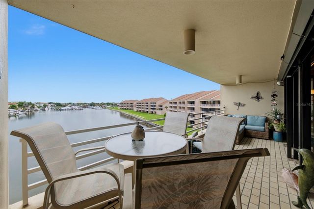 2775 KIPPS COLONY DRIVE S 305, Gulfport, FL 33707