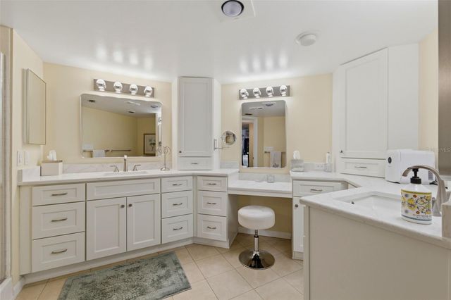 2775 KIPPS COLONY DRIVE S 305, Gulfport, FL 33707