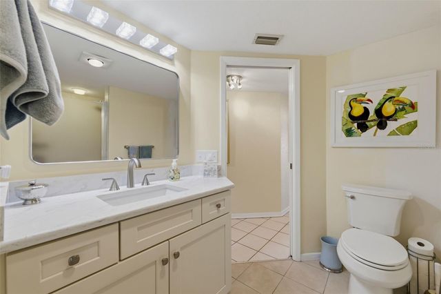 2775 KIPPS COLONY DRIVE S 305, Gulfport, FL 33707