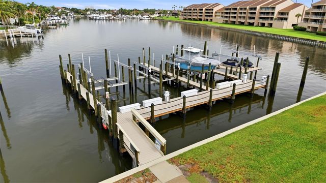 2775 KIPPS COLONY DRIVE S 305, Gulfport, FL 33707