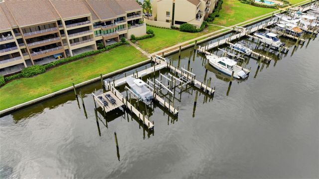 2775 KIPPS COLONY DRIVE S 305, Gulfport, FL 33707