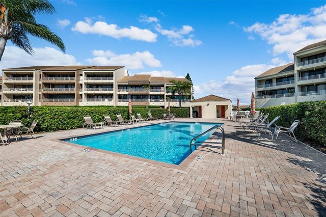 2775 KIPPS COLONY DRIVE S 305, Gulfport, FL 33707