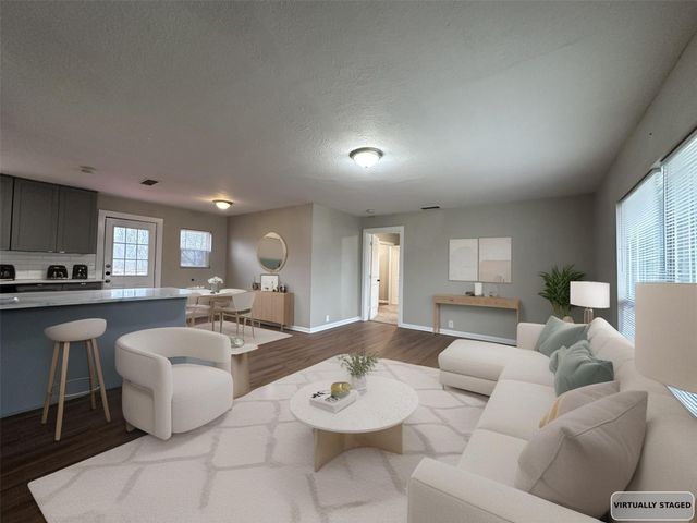 209 W County Line Road, Royse City, TX 75189