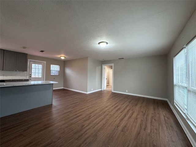 209 W County Line Road, Royse City, TX 75189