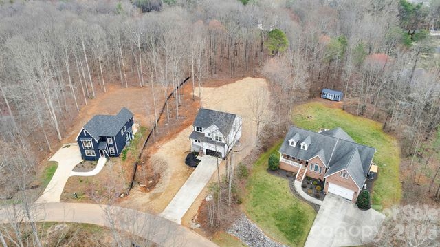 146 Forest Creek Drive, Statesville, NC 28625