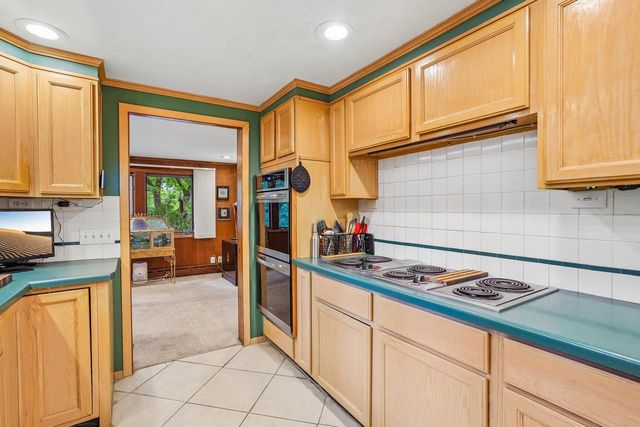 2917 Waunona WAY, Madison, WI 53713