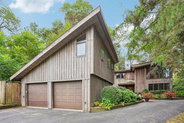 2917 Waunona WAY, Madison, WI 53713