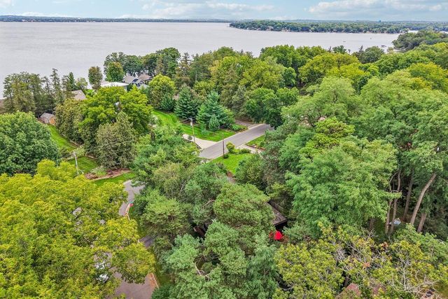 2917 Waunona WAY, Madison, WI 53713