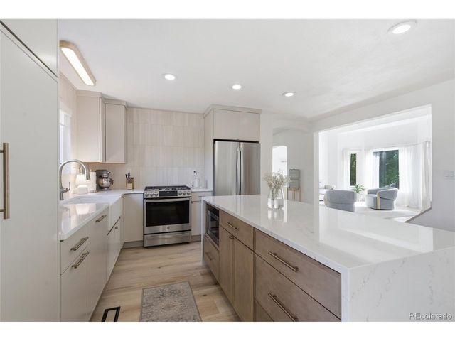 5981 S Vivian St, Littleton, CO 80127