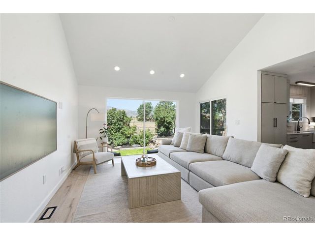 5981 S Vivian St, Littleton, CO 80127