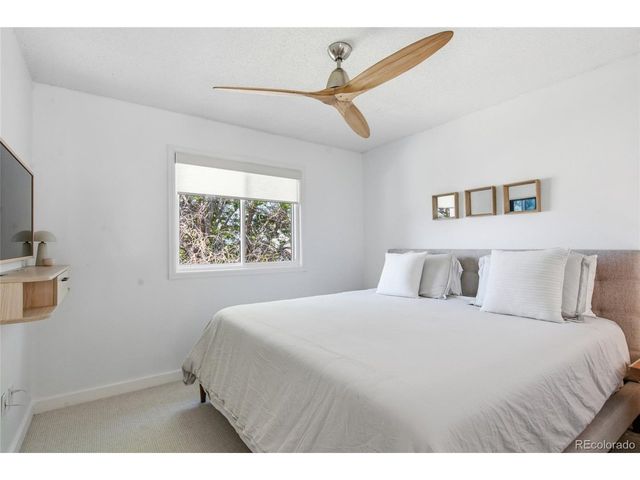5981 S Vivian St, Littleton, CO 80127