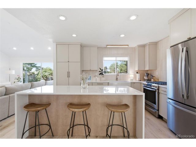 5981 S Vivian St, Littleton, CO 80127