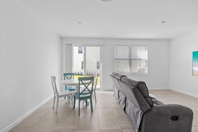 419 Salisbury Circle, Fort Pierce, FL 34982