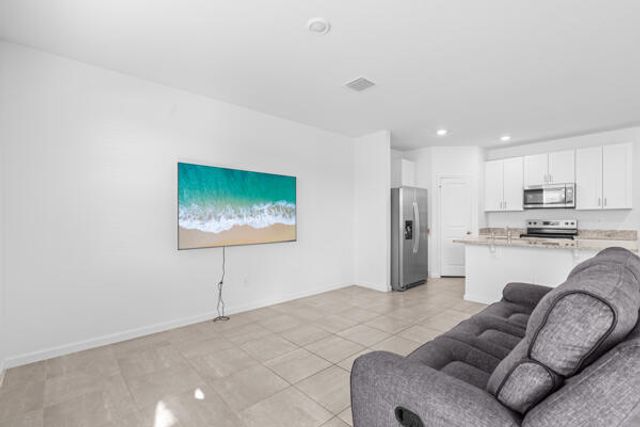 419 Salisbury Circle, Fort Pierce, FL 34982