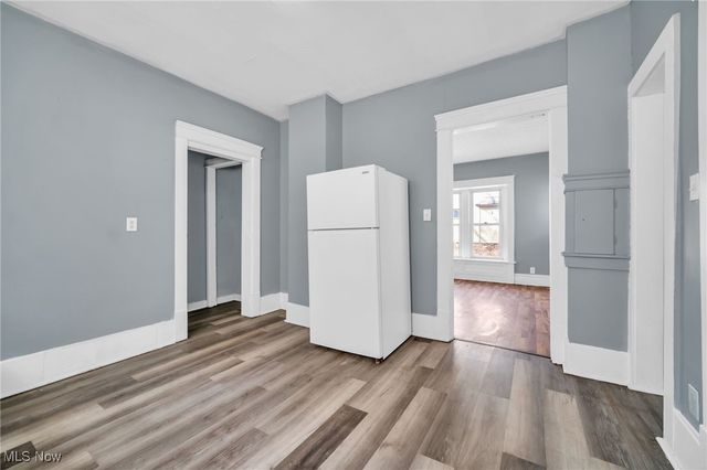 243 S Balch Street, Akron, OH 44302