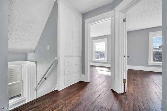 243 S Balch Street, Akron, OH 44302