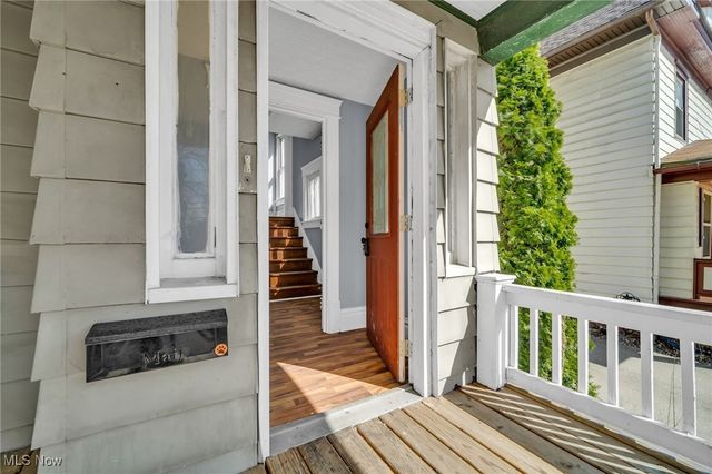 243 S Balch Street, Akron, OH 44302