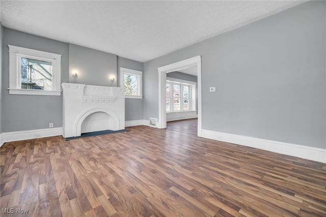 243 S Balch Street, Akron, OH 44302