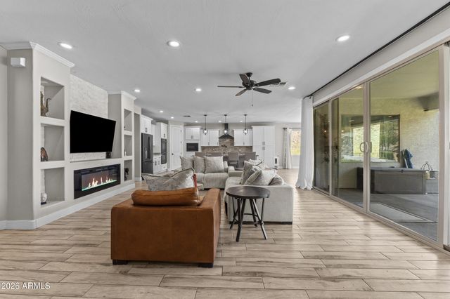 3120 W HOOPER Trail, San Tan Valley, AZ 85144