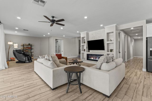 3120 W HOOPER Trail, San Tan Valley, AZ 85144