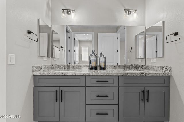3120 W HOOPER Trail, San Tan Valley, AZ 85144