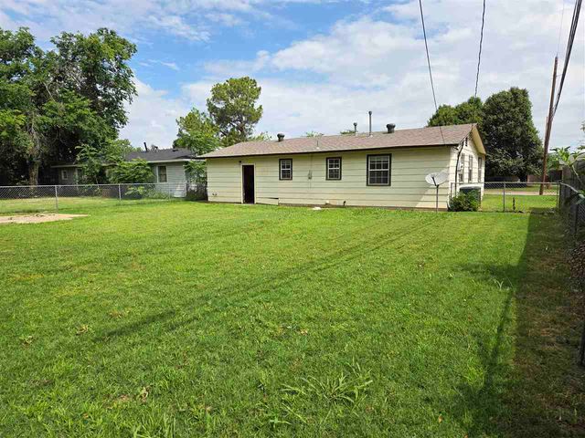 418 NW Glendale Dr, Lawton, OK 73507