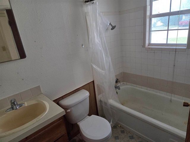 418 NW Glendale Dr, Lawton, OK 73507