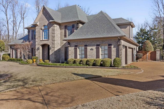 10820 WHISPER HOLLOW CV, Collierville, TN 38017