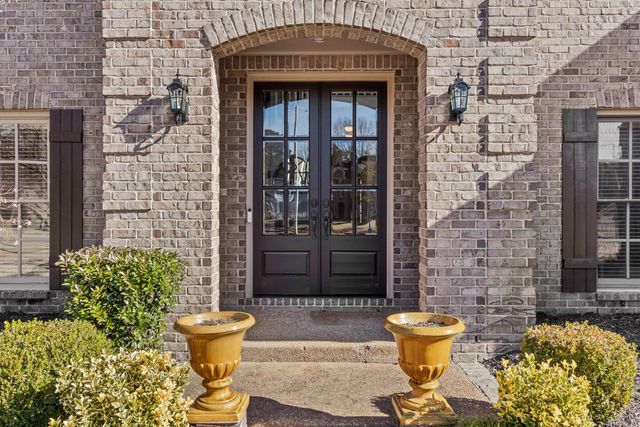 10820 WHISPER HOLLOW CV, Collierville, TN 38017