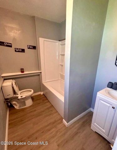 190 Abalone Road NW, Palm Bay, FL 32907