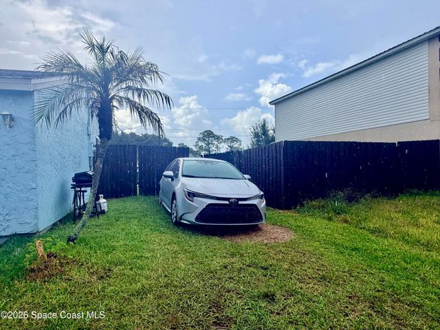 190 Abalone Road NW, Palm Bay, FL 32907