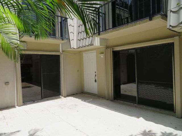 1700 EMBASSY Drive 708, West Palm Beach, FL 33401