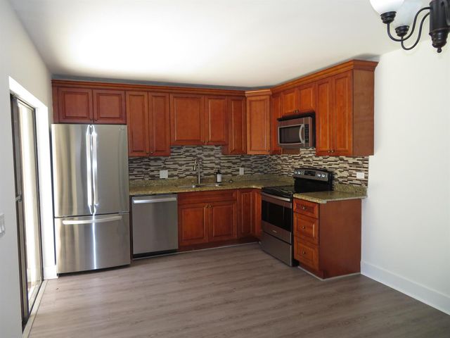 1700 EMBASSY Drive 708, West Palm Beach, FL 33401