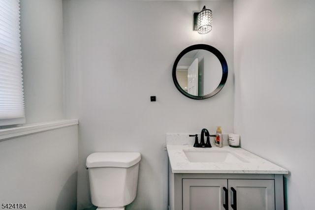 305 Buttfield Dr, Plainfield City, NJ 07060